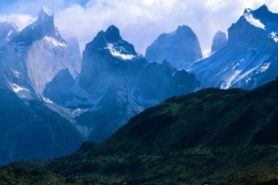 1024px-A_view_towards_Torres_Del_Paine-1s8up37na6q86qx0u9hpuizw17fozb3duxxltu32txno.jpg