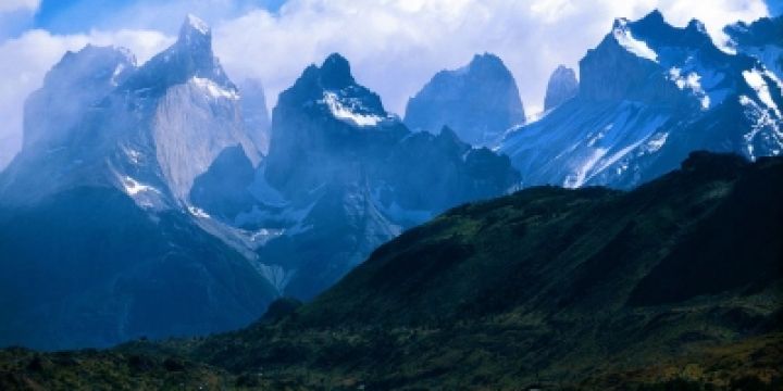 1024px-A_view_towards_Torres_Del_Paine-1s8up37na6q86qx0u9hpuizw17fozb3duxxltu32txno.jpg